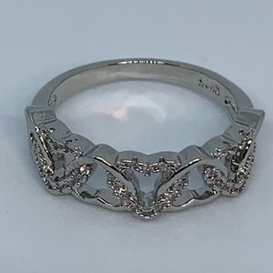 BAND OF HEARTS WITH WHITE SAPPHIRES RING